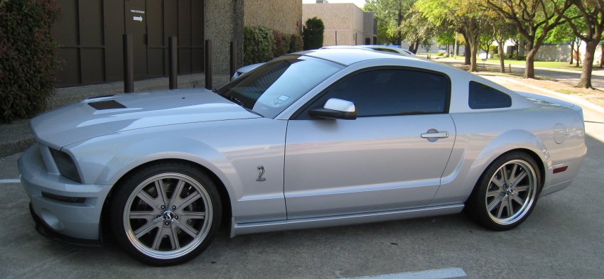 Utenfor Dallas Mustang.jpg