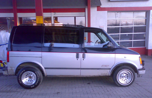 AstroV8-002.jpg