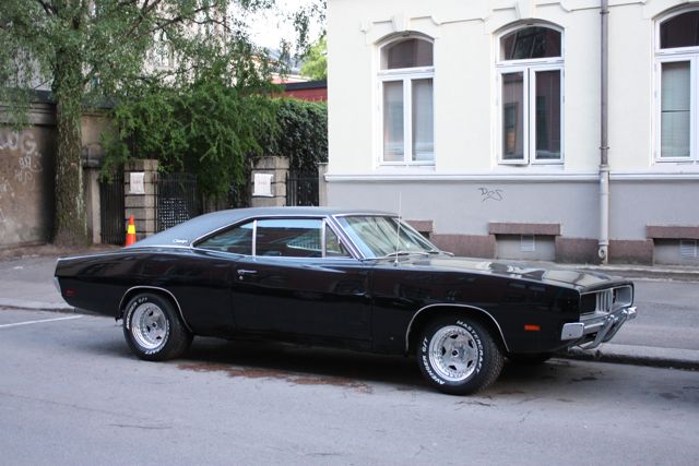 Charger1.jpg