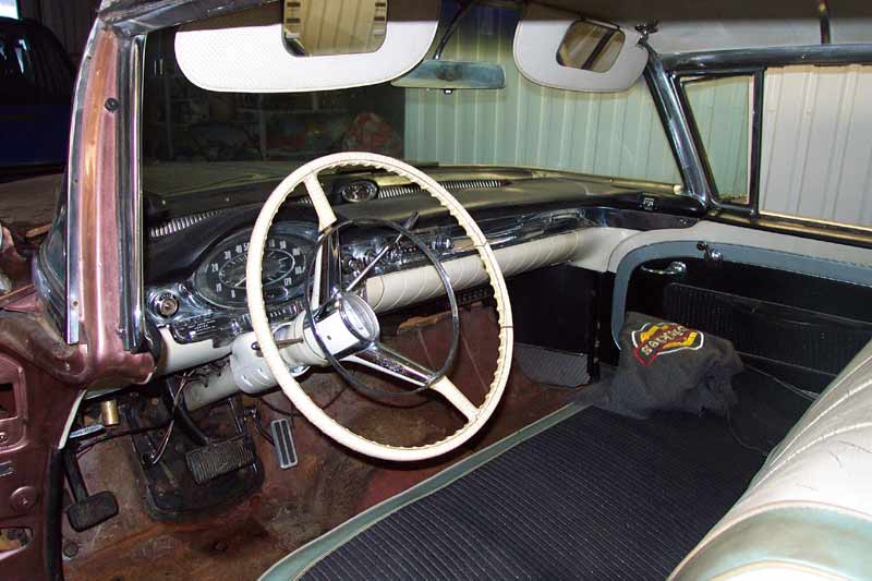 olds_dash.jpg