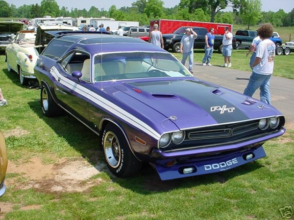 1971_dodge_challenger_station_wagon1.jpg
