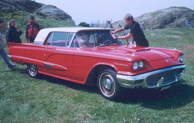 1958 Ford Thunderbird  (1).jpg