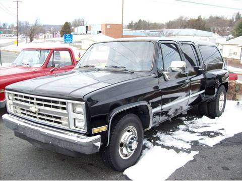 2341972422u_1x480x360f_1985_chevrolet_suburban.jpg