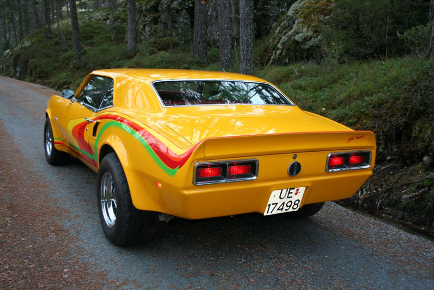 Camaro behind.jpg