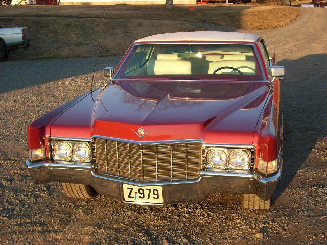 69 cadillac de ville coupe 005.jpg