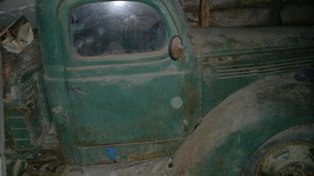 Ford 37 005.jpg