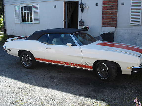 pontiac le mans cab 2.jpg