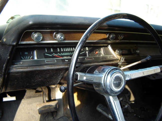 67 chevelle dash.jpg