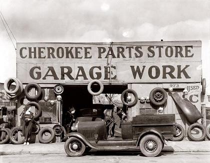 Auto garage.JPG