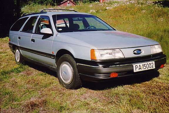 1990 Taurus GL.jpg