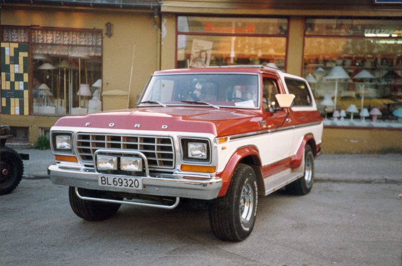 79 Bronco.JPG
