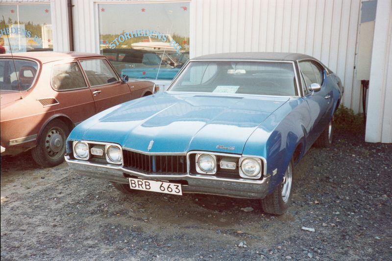 68 Olds Cutlass.JPG