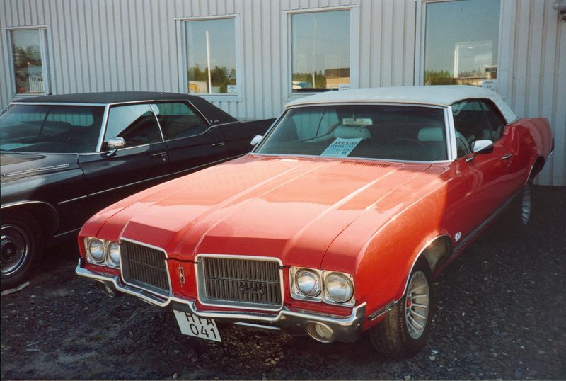 71 Olds.JPG