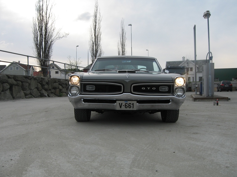 pontiacen_gto5.JPG