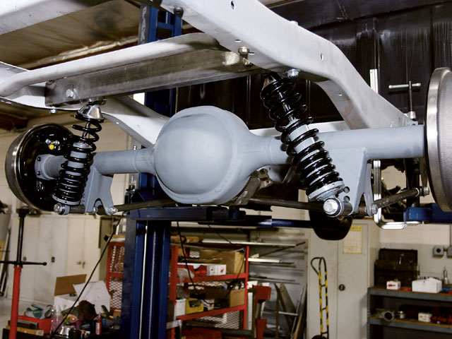 0604cct_04_z+tci_four_link_suspension+.jpg